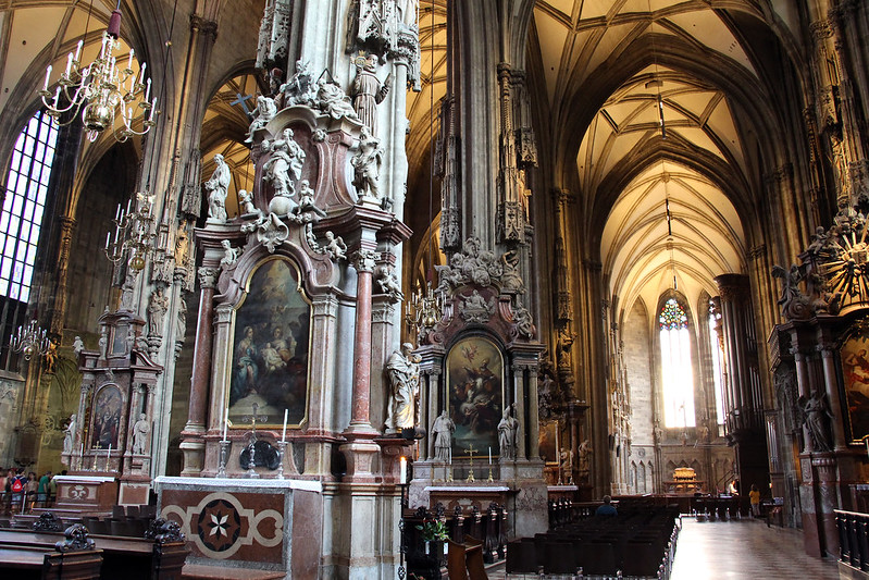 Look at interior of Stephansdom, Vienna