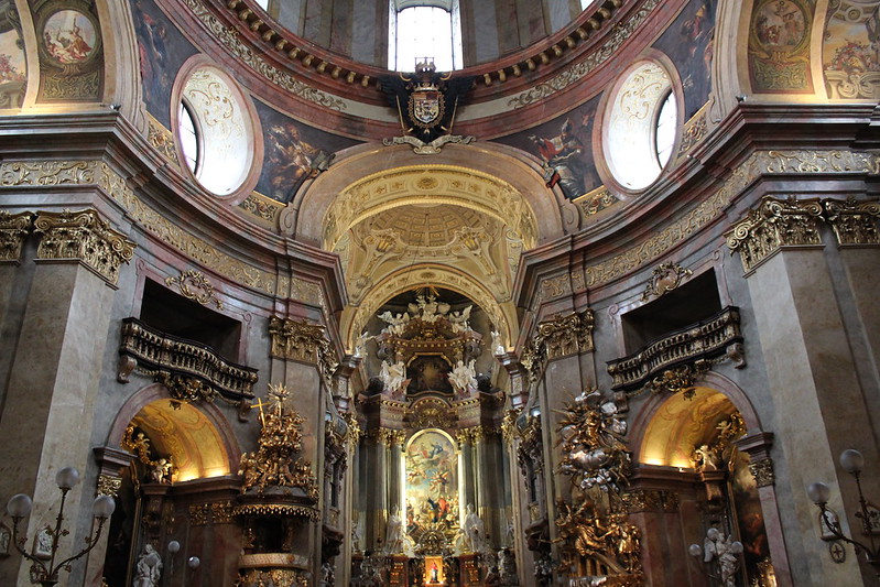 Peterskirche interior, Vienna