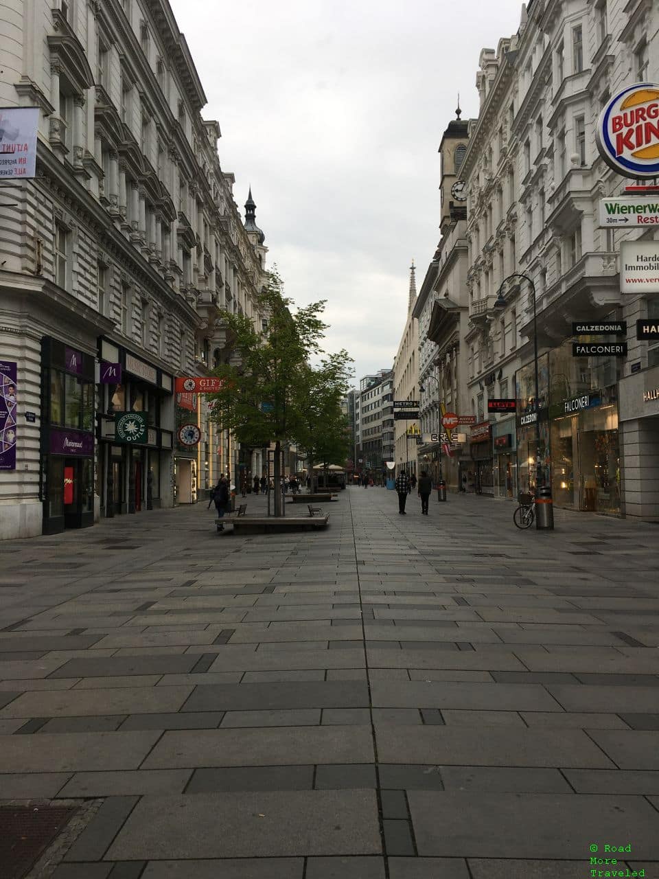 Enjoying a spring weekend in Vienna - Kärntner Straβe on Sunday morning