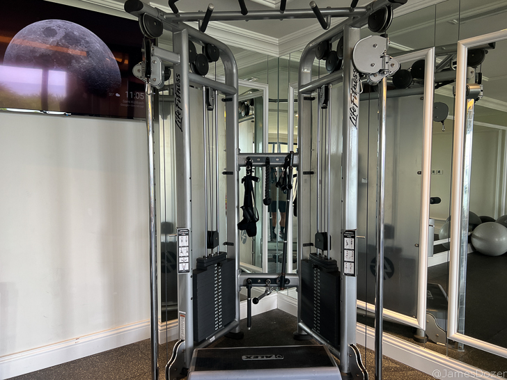 a gym equipment in a room