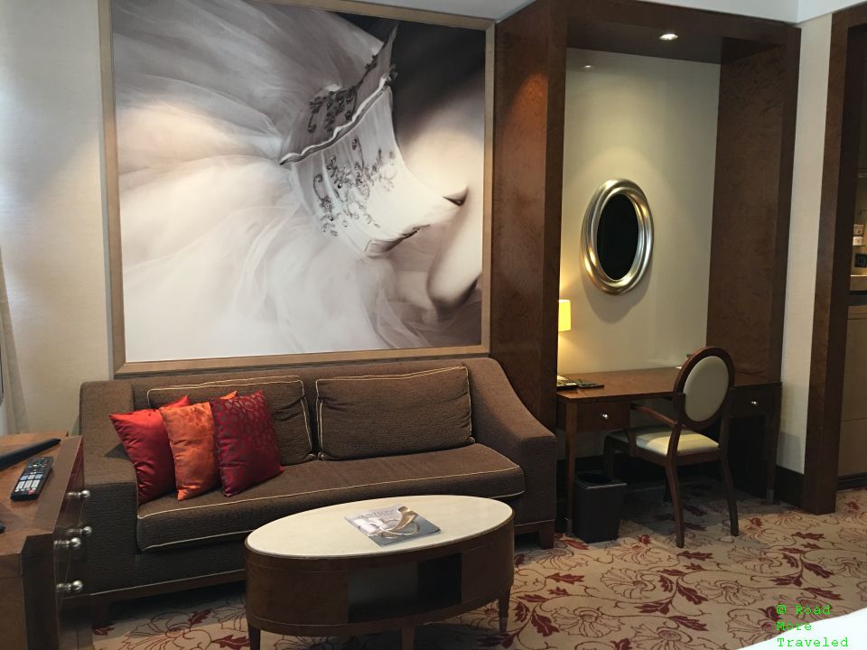 Palais Hansen Kempinski Superior Room artwork