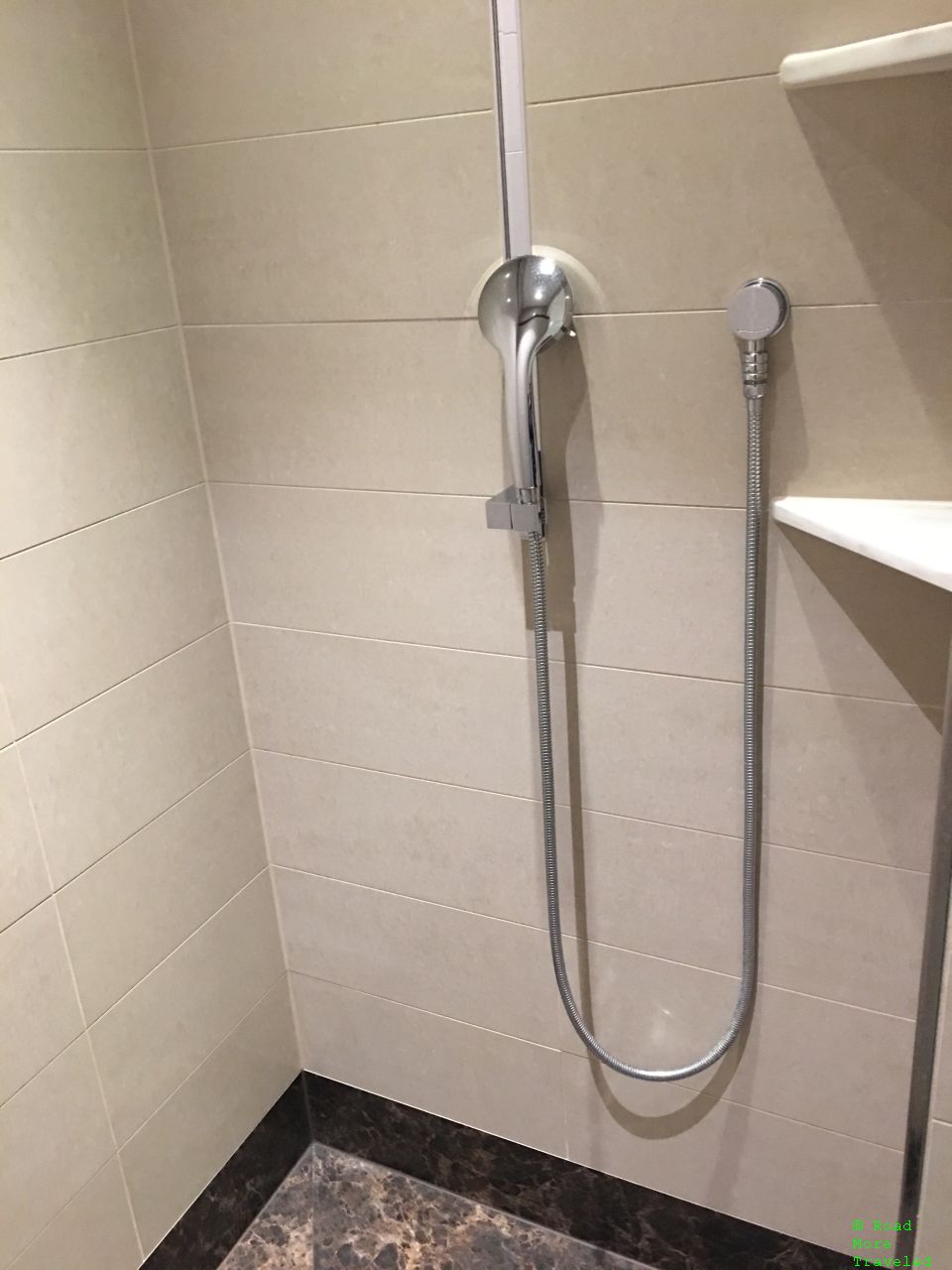 Palais Hansen Kempinski shower
