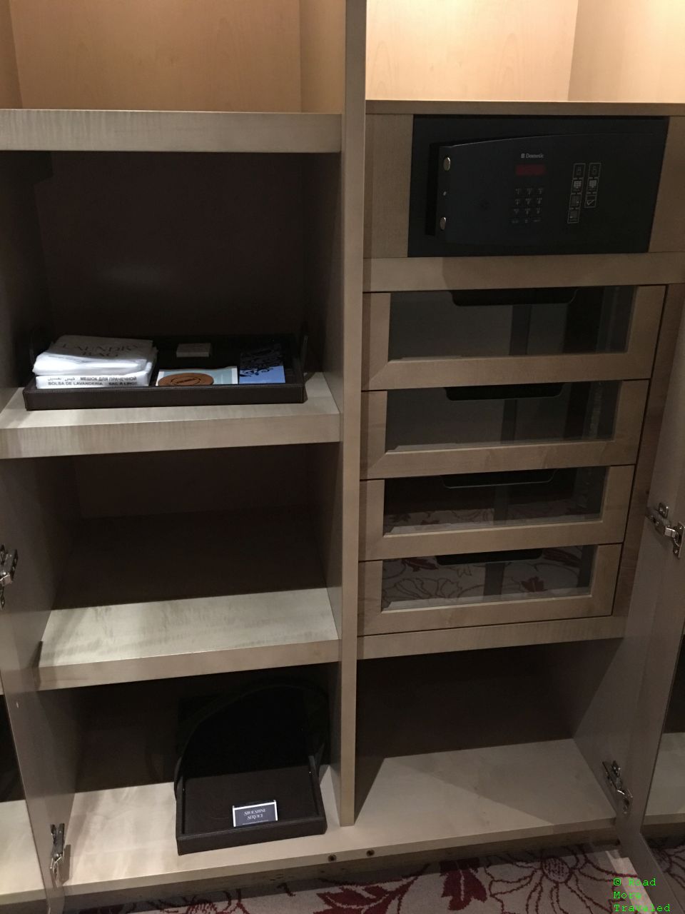 Palais Hansen Kempinski clothes and jewelry cabinet