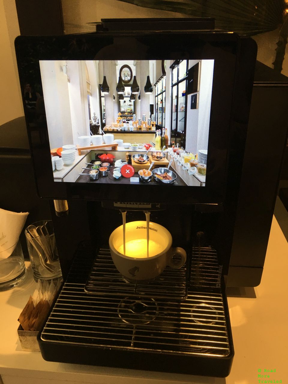 Palais Hansen Kempinski coffee machine