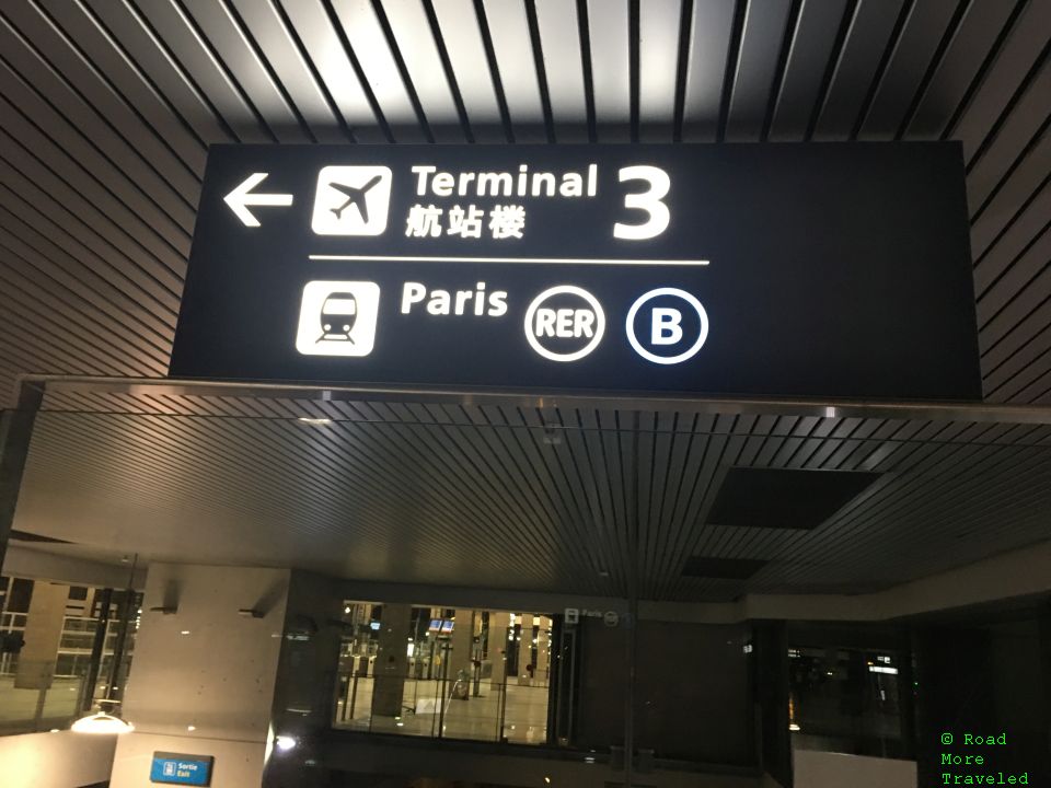 Walkway to hotels from CDGVal