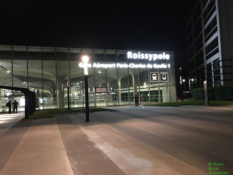 CDG T3 entrance at train station