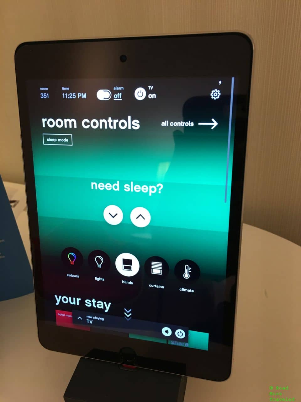 citizenM CDG window blind controls