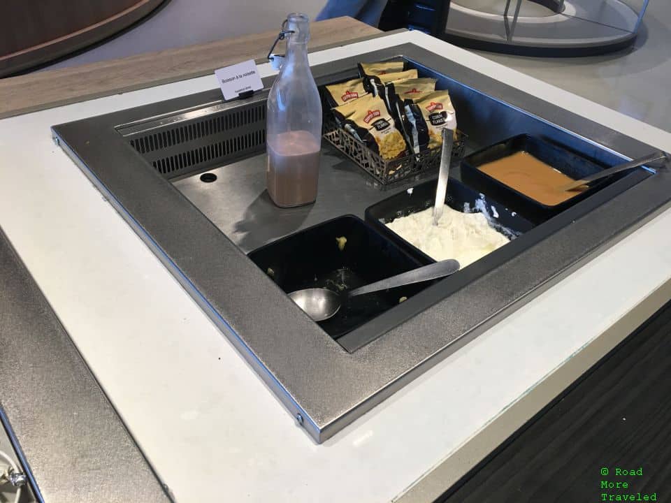 AF Lounge CDG 2E Hall L additional breakfast items