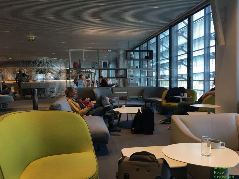 Air France Lounge Paris Terminal 2E Hall L - circular couch seating