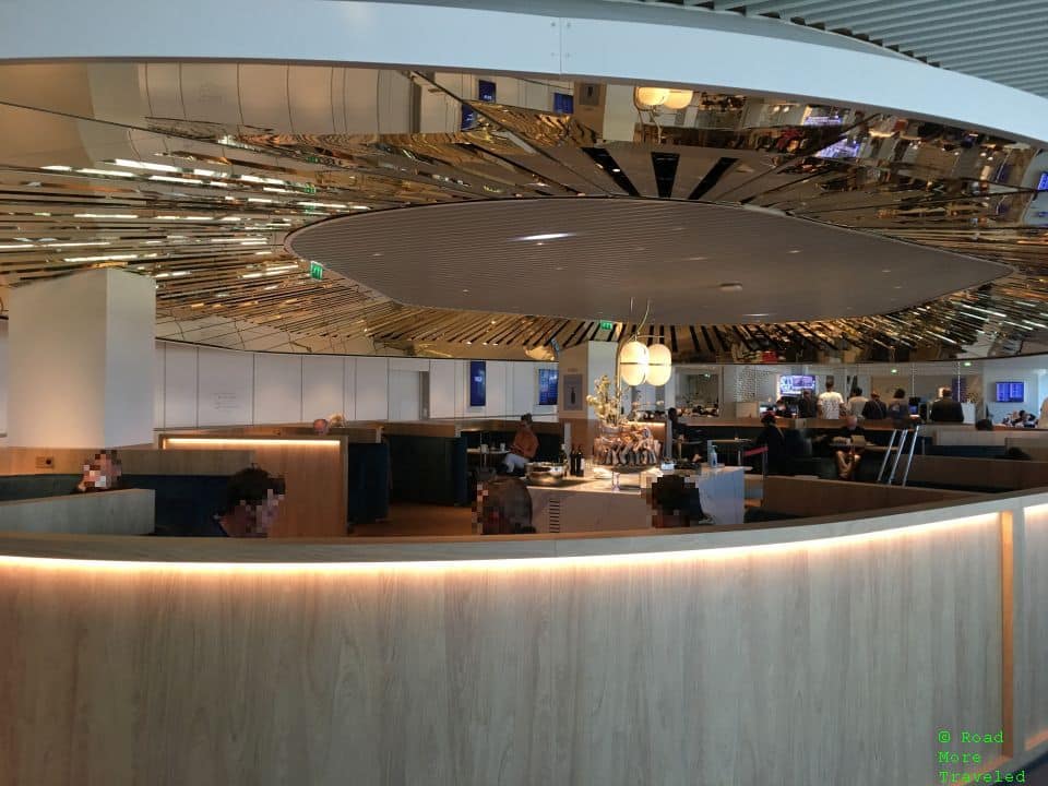 Air France Lounge Paris Terminal 2E Hall L - Le Balcon dining room