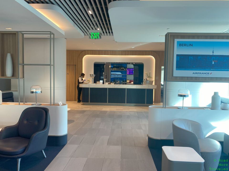 Air France Lounge San Francisco - bar