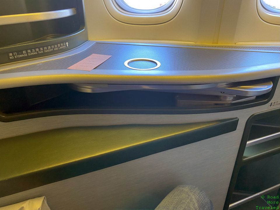 EVA Air B777-300ER Business Class - armrest storage