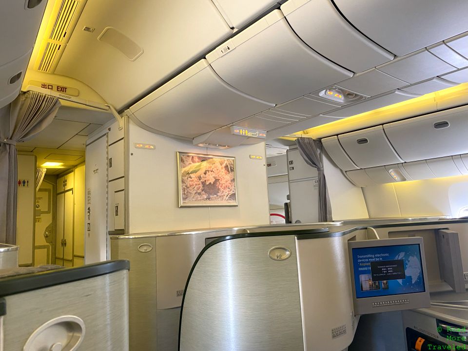 BR 77W Business Class cabin bulkhead painting