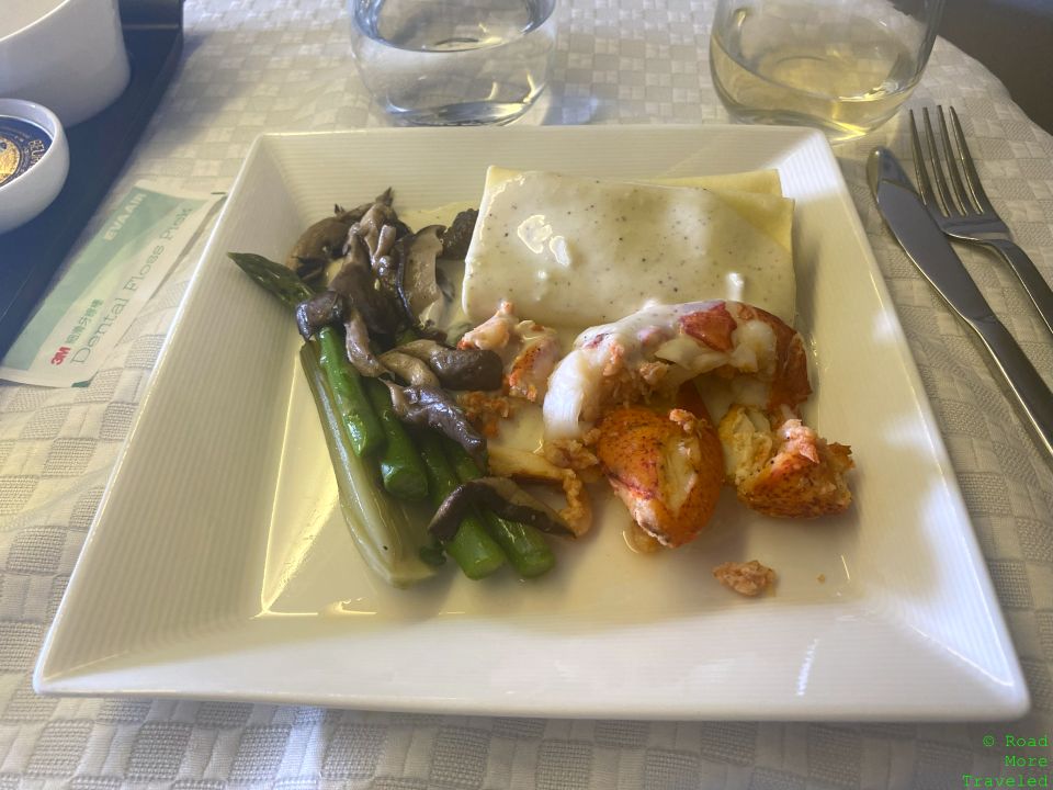 EVA Air B777-300ER Business Class - main course