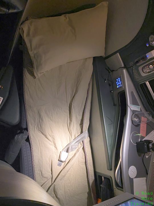 EVA Air B777-300ER Business Class - flat bed