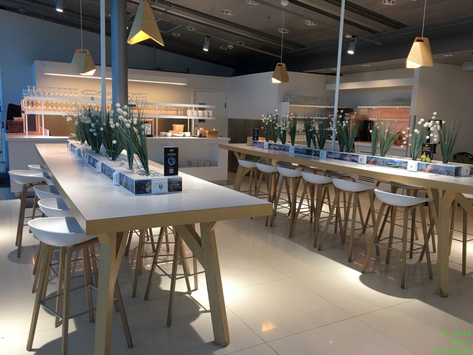 Finnair Lounge Helsinki dining area