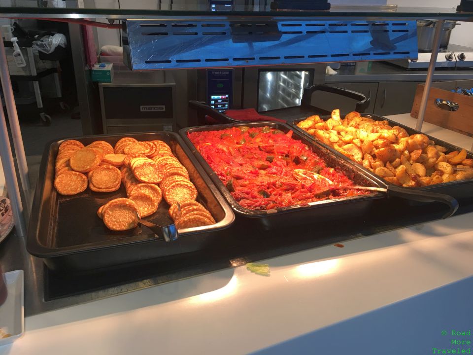 Finnair Lounge HEL hot selection