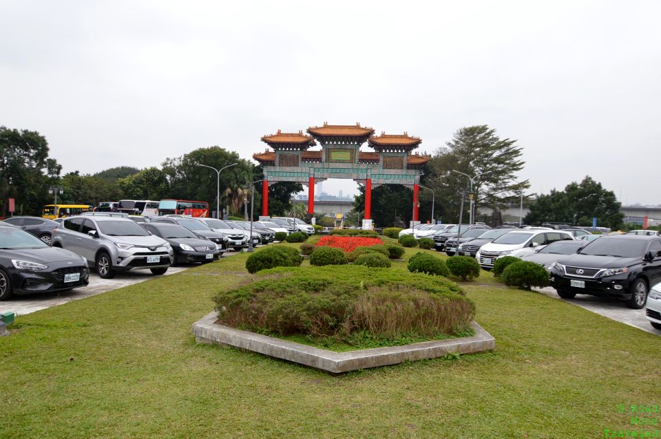 Main gate of Taipei Grand Hotel