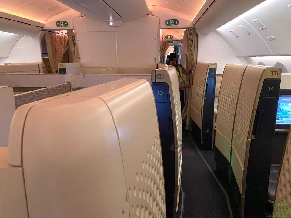 Etihad B787-9 First Class - cabin