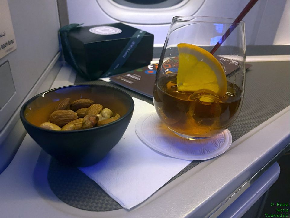 Qatar Airways B777-300ER Business Class - mixed nuts