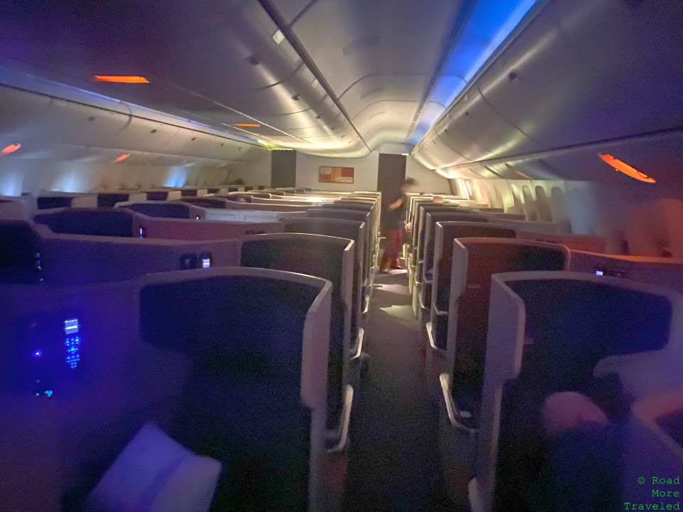Qatar Airways B777-300ER Business Class - large J cabin