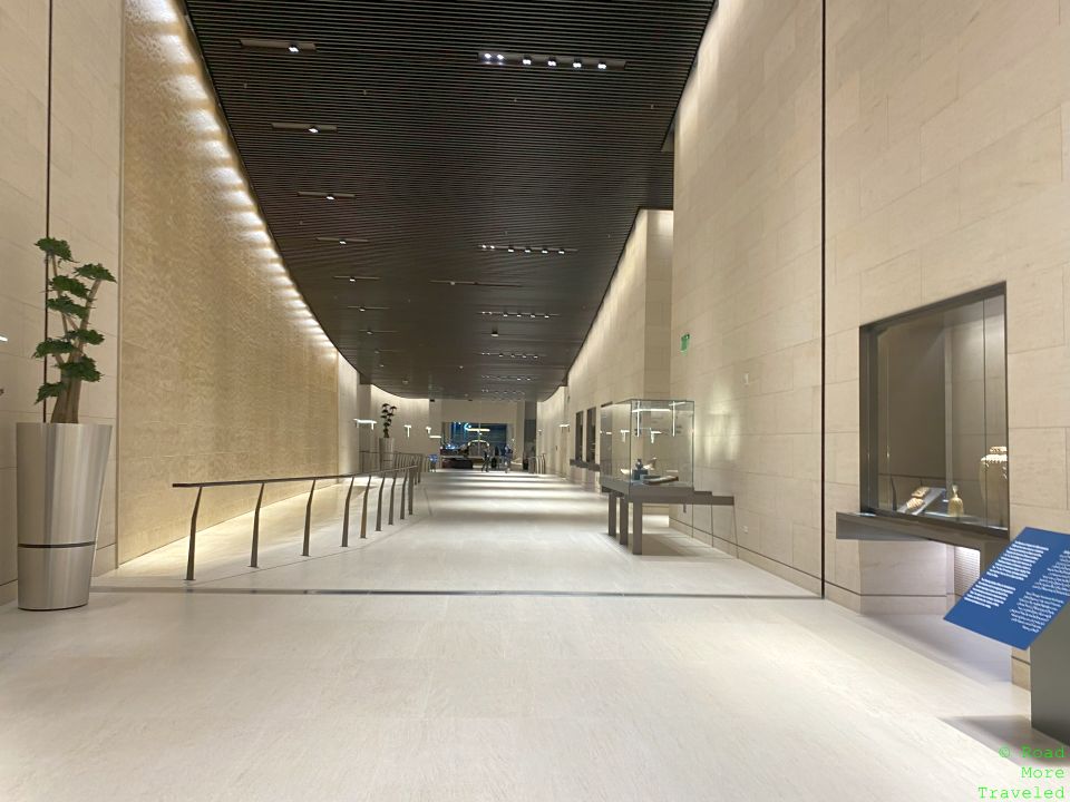 QR Al Safwa Lounge DOH museum corridors