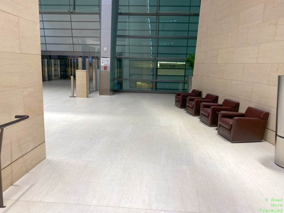 QR Al Safwa Lounge entrance seating