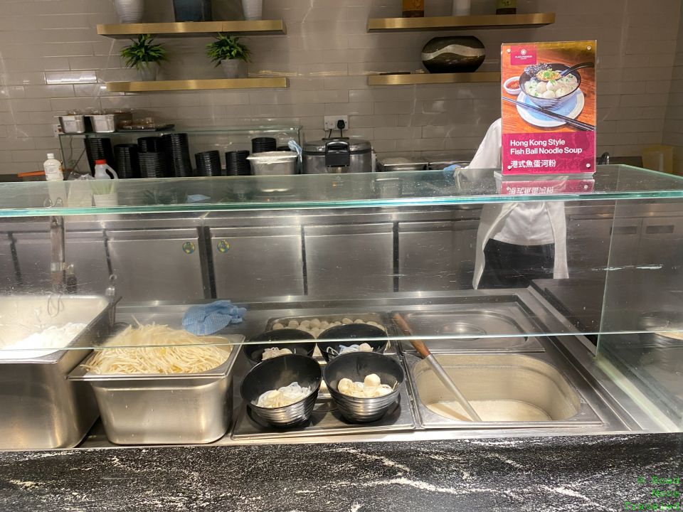 Plaza Premium Lounge Hong Kong Gate 1 - fish ball noodle soup station