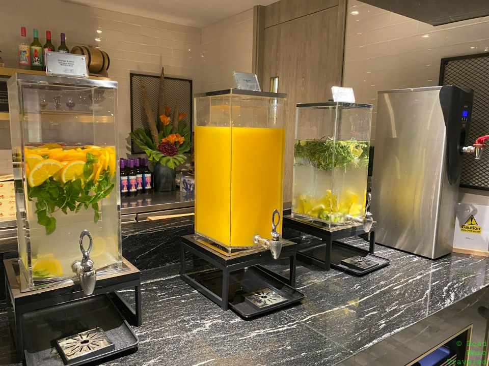 Plaza Premium Lounge HKG Gate 1 - water and juice