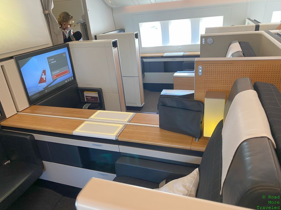 SWISS B777-300ER First Class center s eats