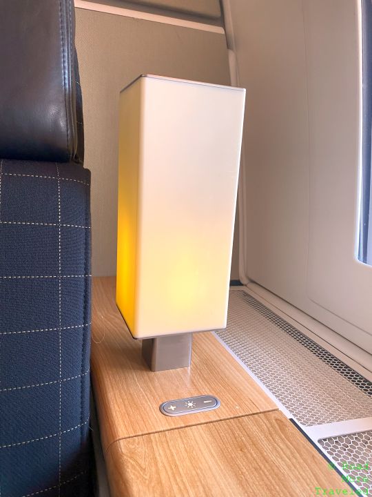 SWISS B777-300ER First Class - seat lamp