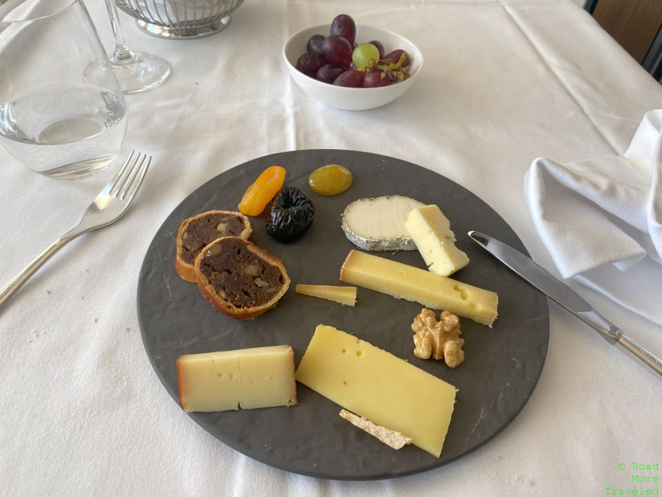 SWISS B777-300ER First Class - cheese plate
