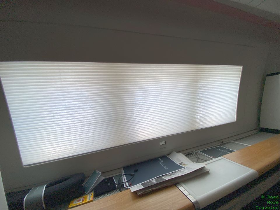 SWISS B777-300ER First Class window blinds