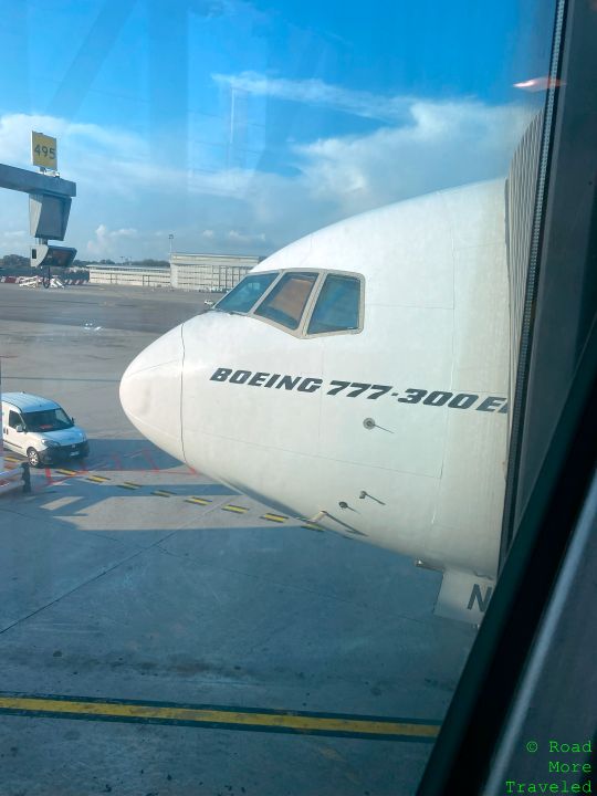 Emirates B77W at MXP