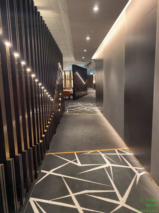 EY F lounge AUH central corridor