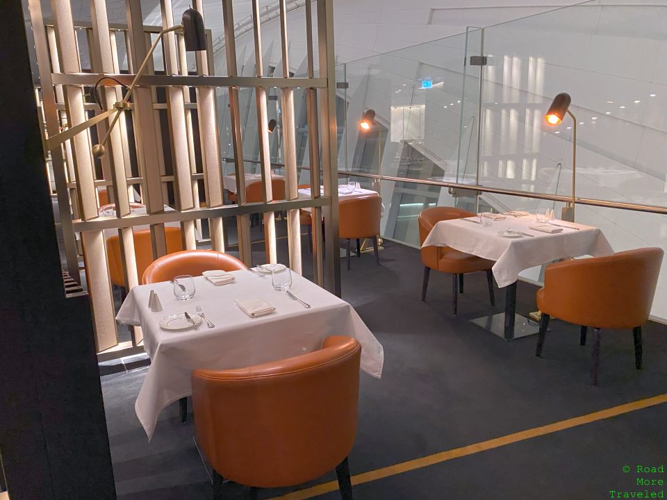 EY F lounge AUH dining room