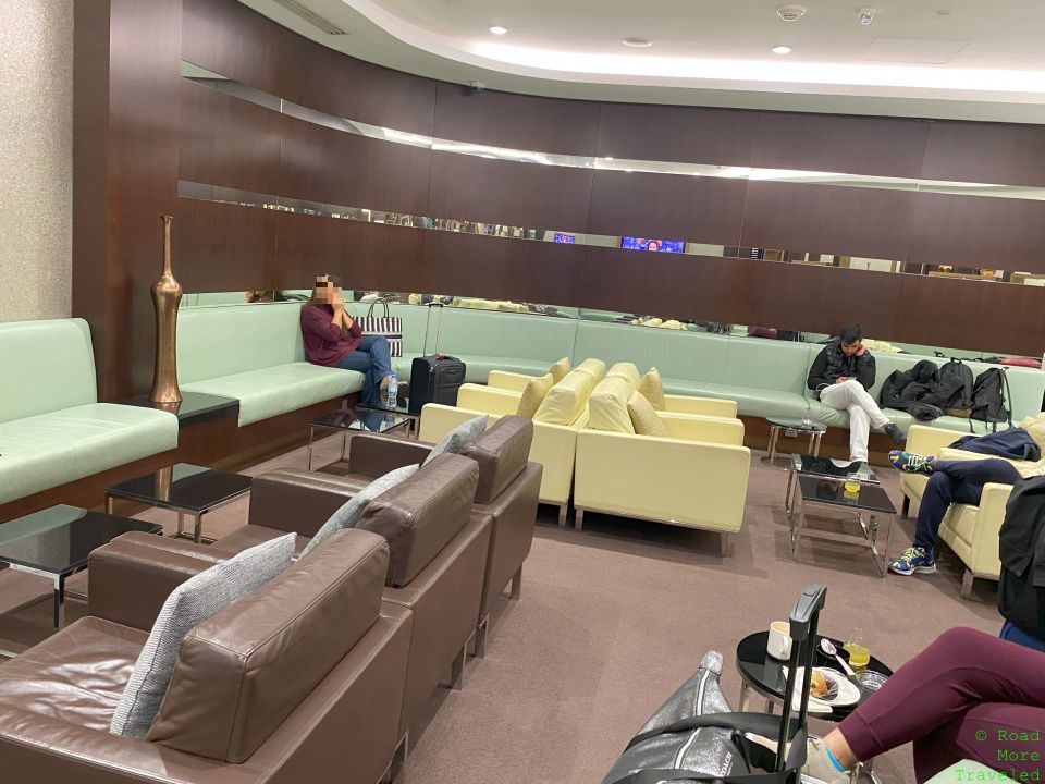 Etihad Pre-Clearance Lounge Abu Dhabi - main seating area
