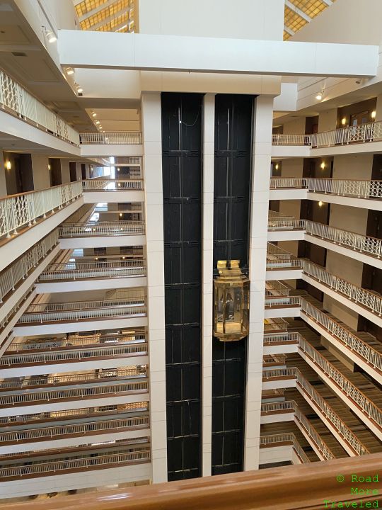 Renaissance Concourse Atlanta Airport Hotel - central atrium
