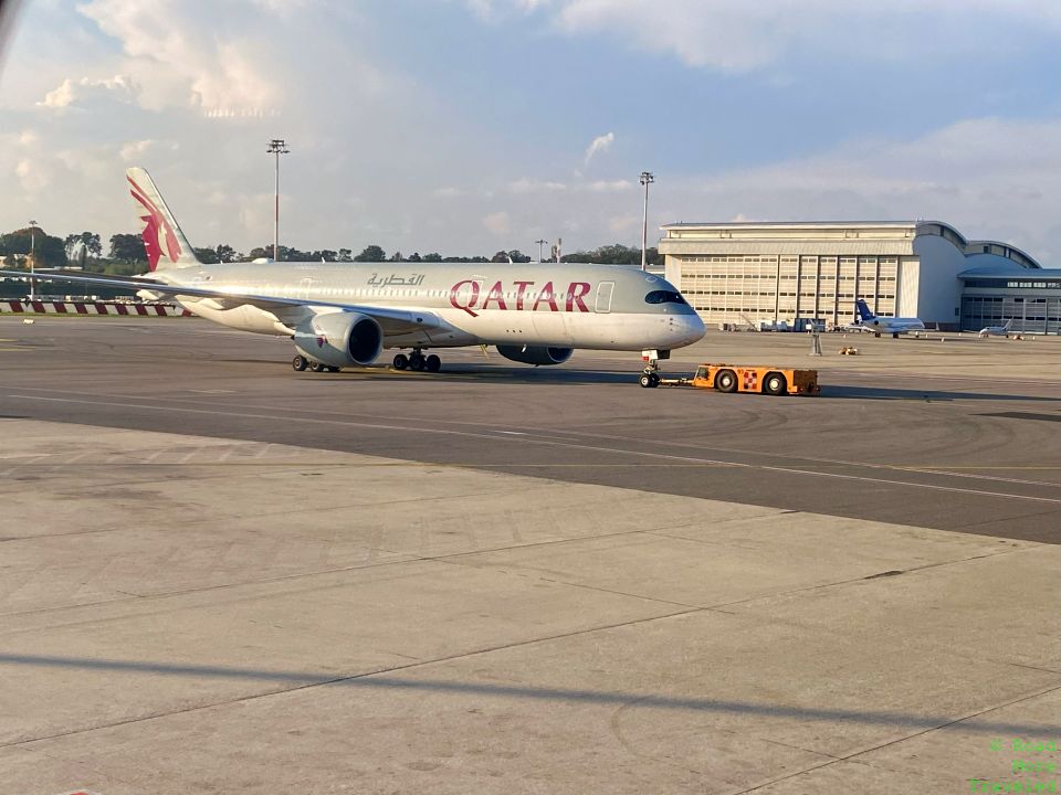 Qatar Airways A350 at MXP