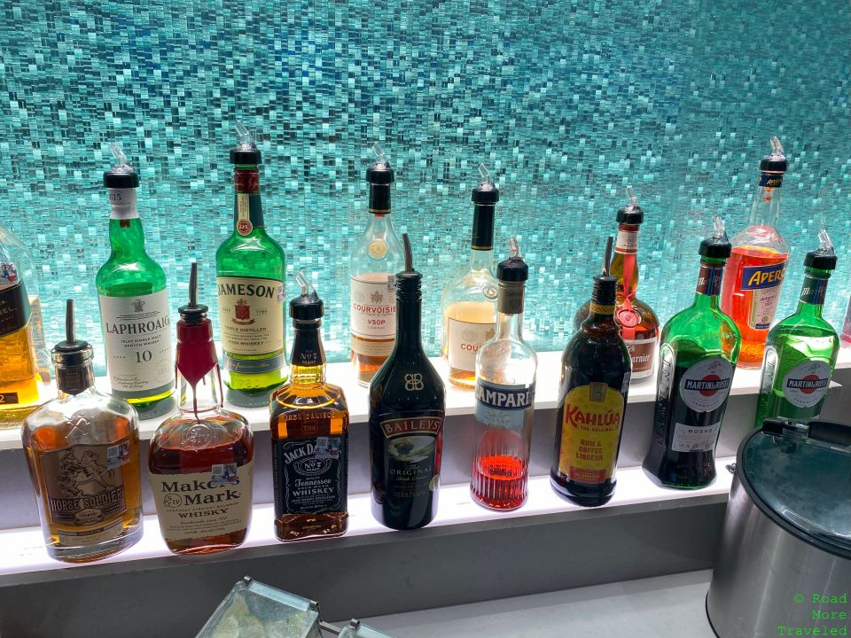 American Flagship Lounge DFW liquors