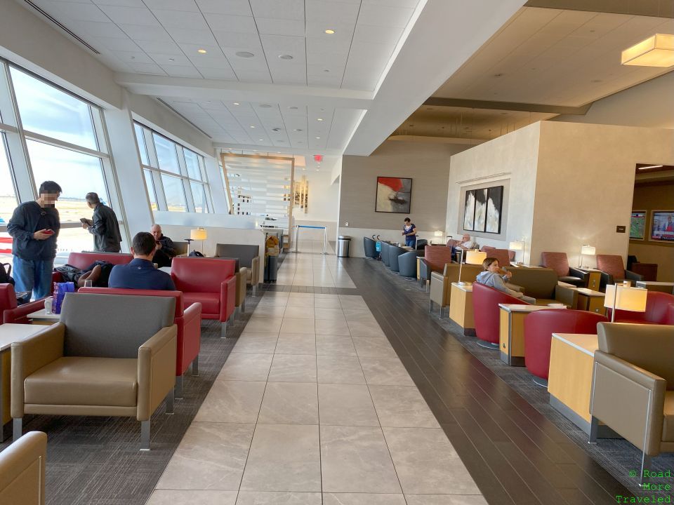 American Flagship Lounge DFW seating