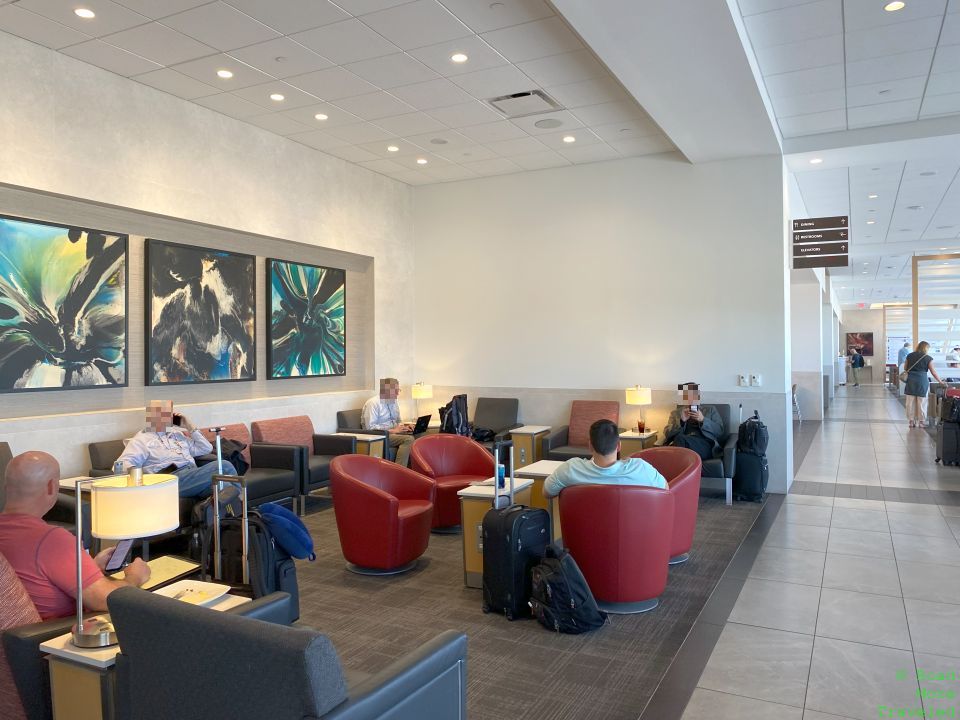American Flagship Lounge DFW side seating area