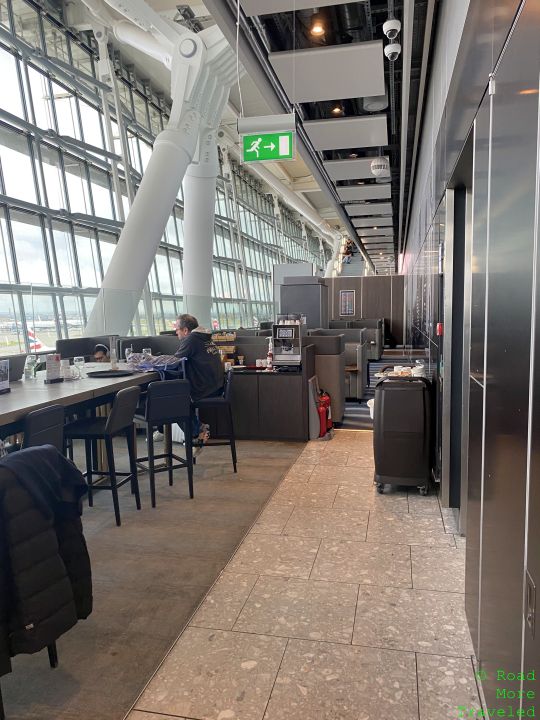 LHR T5 Plaza Premium work table
