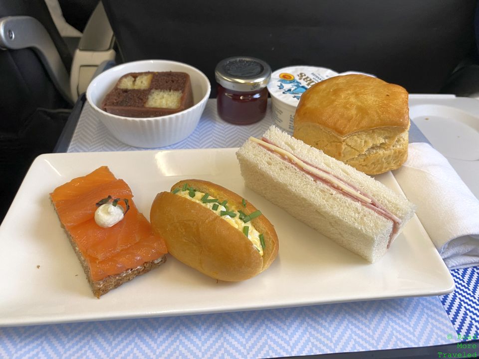 British Airways A320 Club Europe afternoon tea LHR-GLA