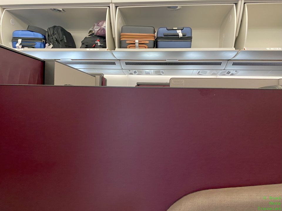 QR J center seat divider