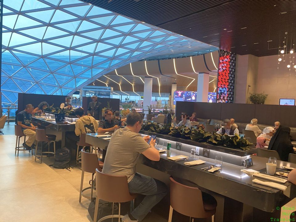 Qatar Airways Al Mourjan Garden Lounge Doha - dining area