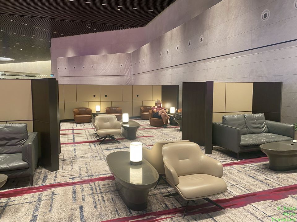 Qatar Airways Al Mourjan Garden Lounge Doha central seating