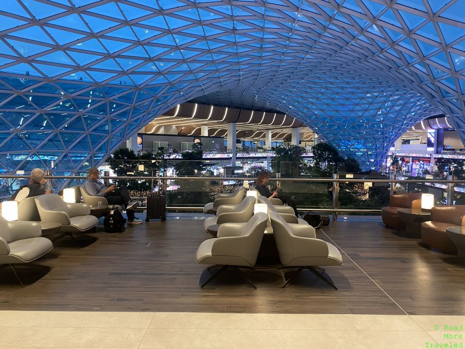 QR Al Mourjan Garden Lounge Orchard View