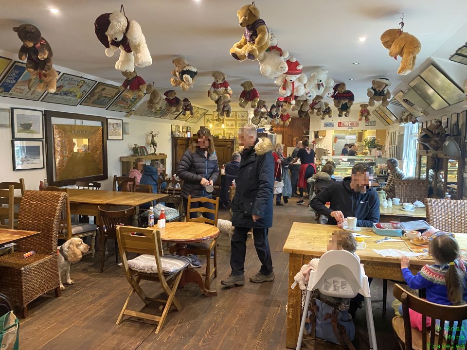 Collection of teddy bears, Bulland's, Milngavie, Scotland