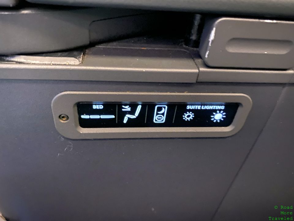 DL One A339 seat and lighting controls